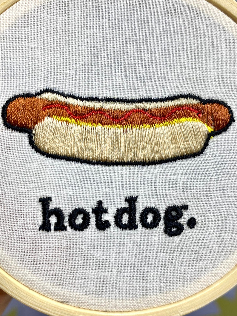 IncredibleGood Inc Minimalist Hot Dog 3-inch Embroidery Hoop Decor