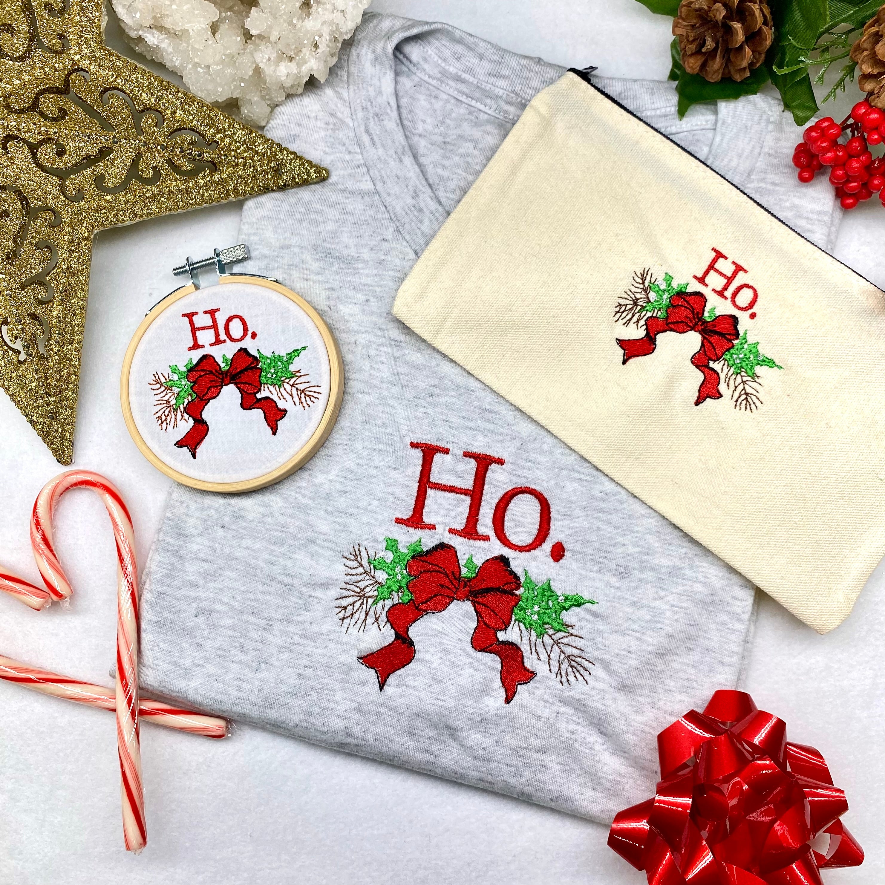 Ho. Christmas Themed with Bow Embroidery Hoop 3-inch